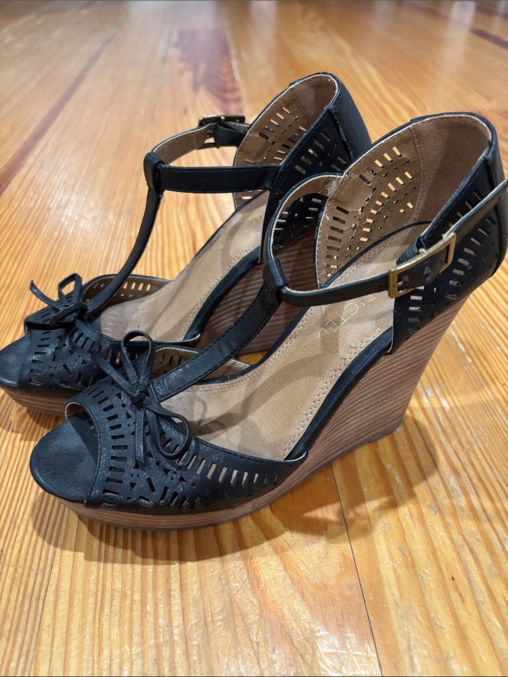 Black T-Strap Wedge Sandals with Perforated Detail